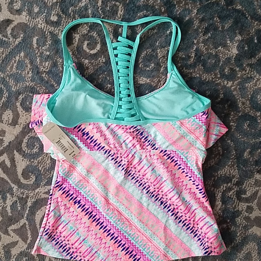 Swimsuit - Picture 2 of 4